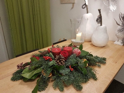 Long Low Centre piece